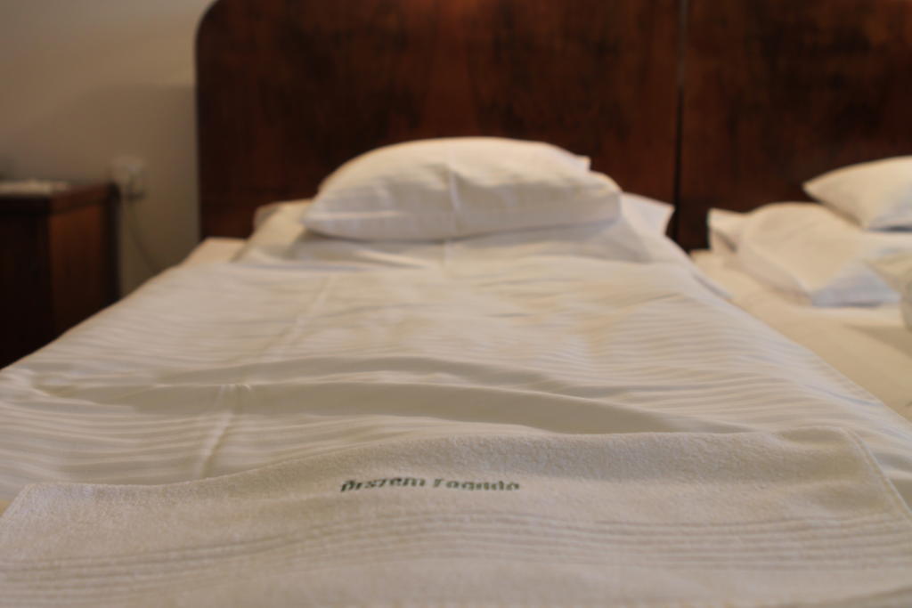 Orszem Fogado Hotel Szalafő Værelse billede